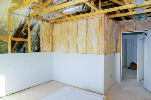 Best Fiberglass Insulation  in Shirley, NY